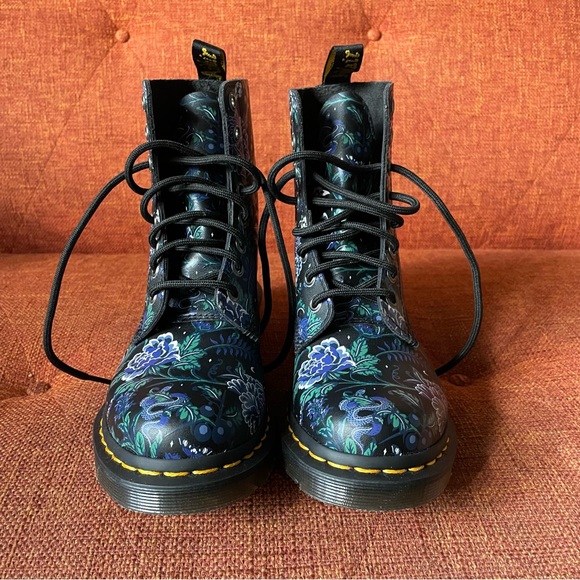 1460 Pascal Women’s Mystic Floral Lace Up Boots, Size 6 - Picture 8 of 11